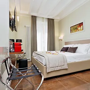piazza-venezia-grand-suite.it-romehotels.com/